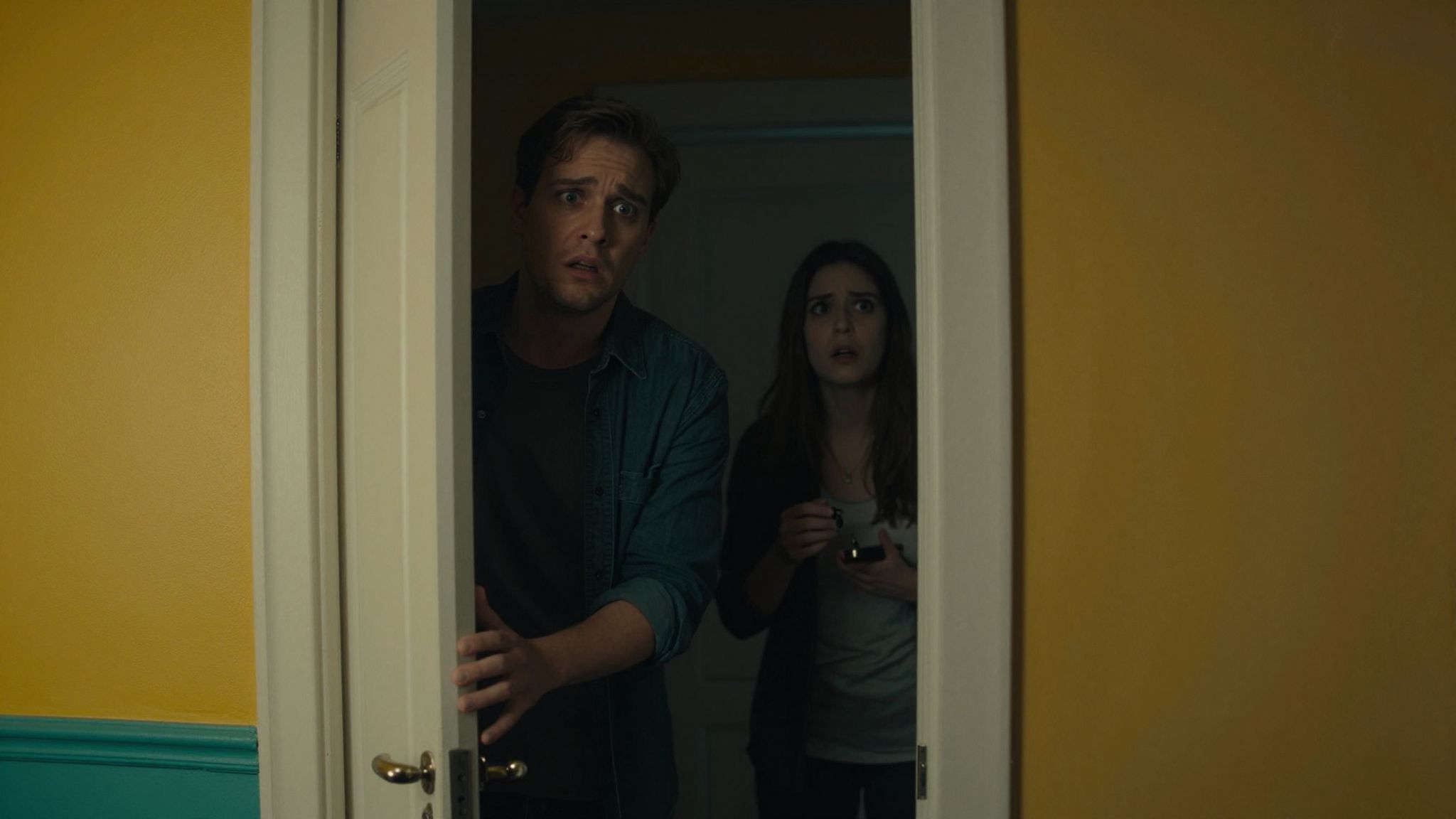 A horror és thriller fokozza a néző pszichológiai feszültségét.